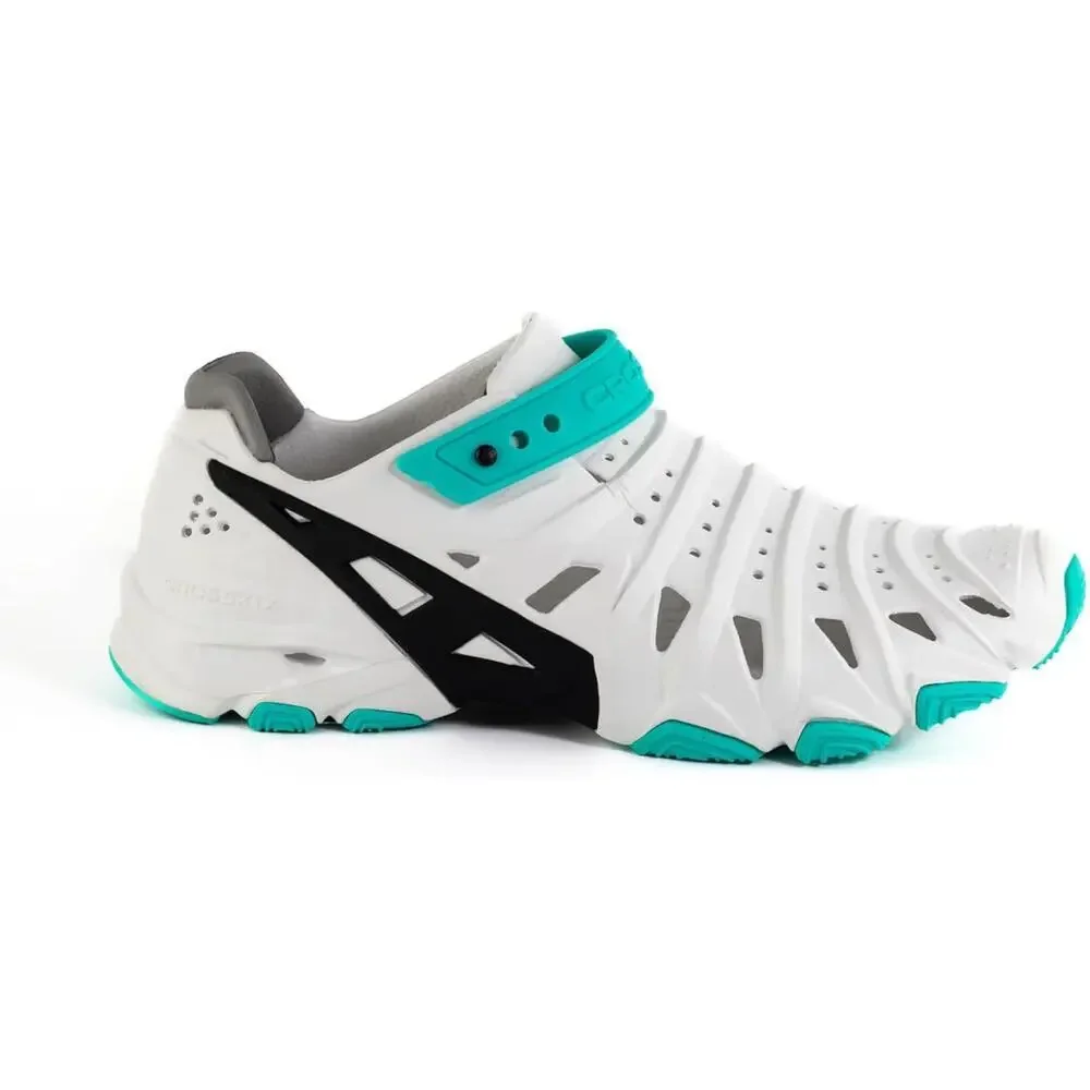 CrossKix 2.0 Blizzard White Aqua Closed Toe Water Shoes Men 7 /‎ Women 8.5 NEW!!